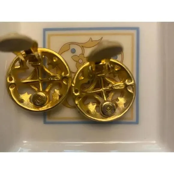 Anne Klein Vintage Decorative Clip Earrings - Picture 8 of 9